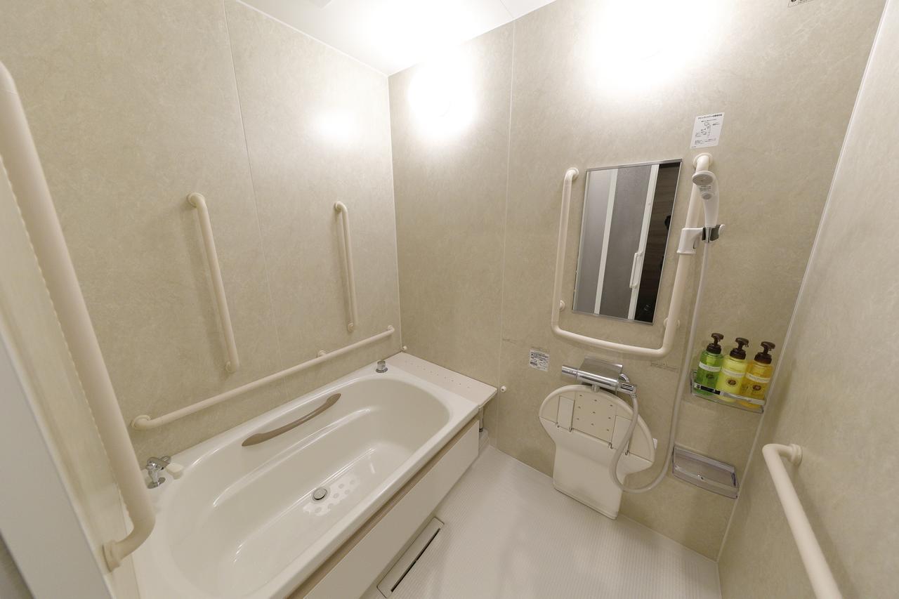 Standard Double Room Disability Access Non-Smoking,664790133:JPEG